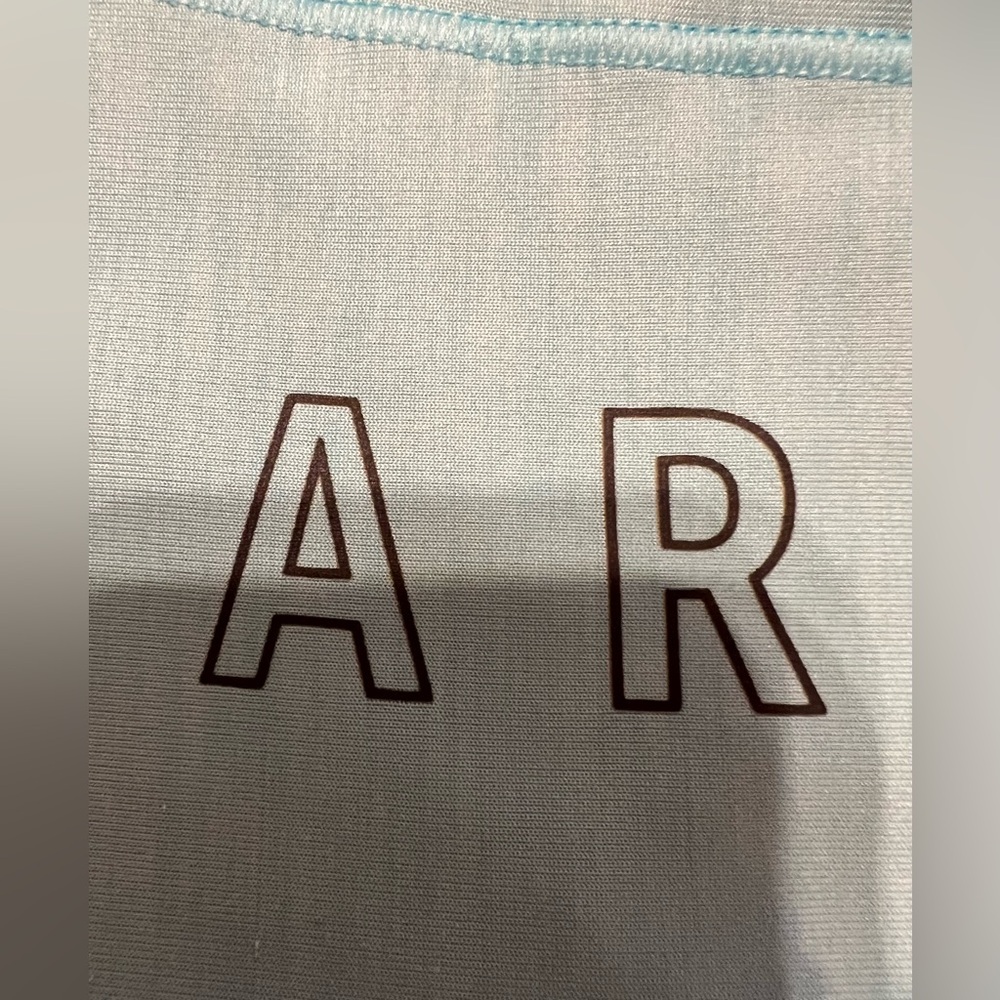 Women’s Under Armour Fitted Mock 1/2 Zip -Size: Medium 🩵 - Picture 7 of 15